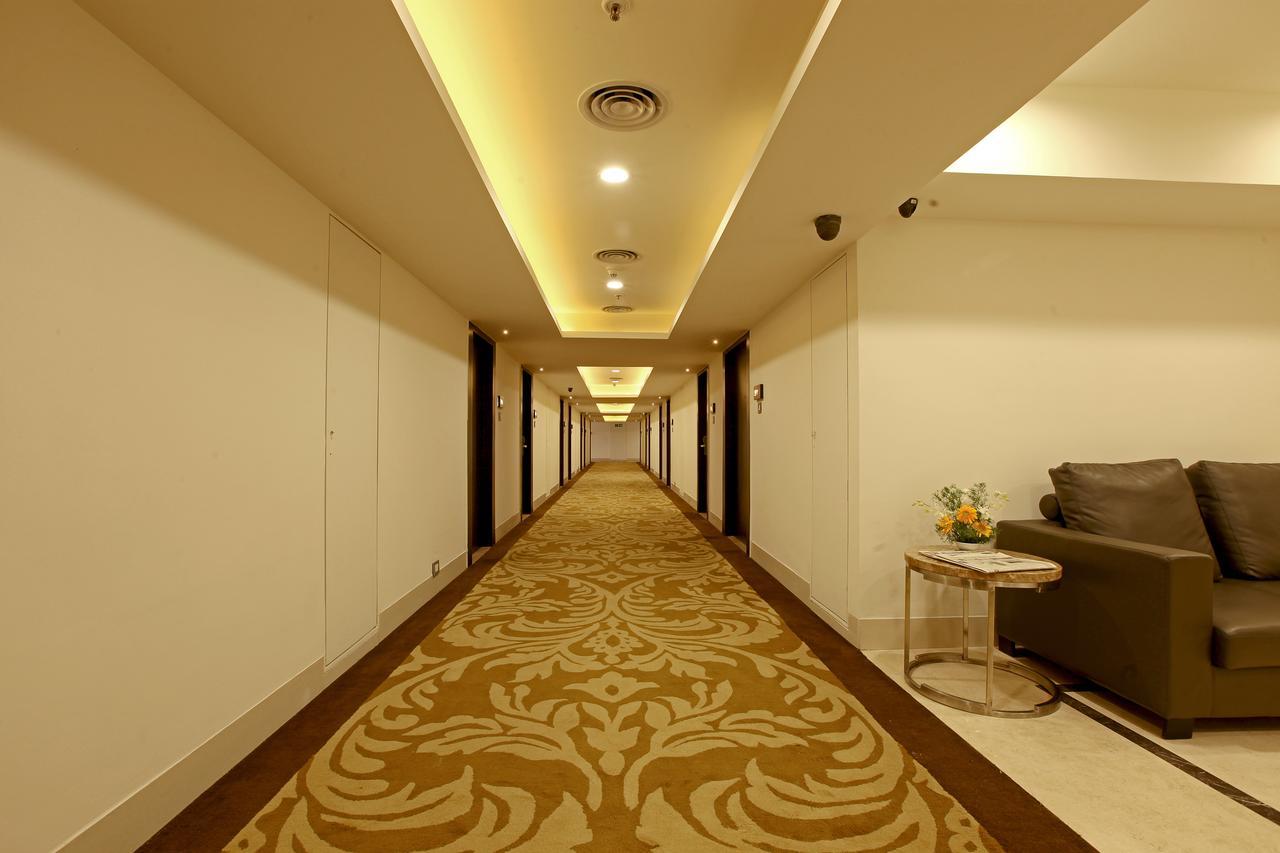 Goutham Grand Hotel Tenāli Exterior foto